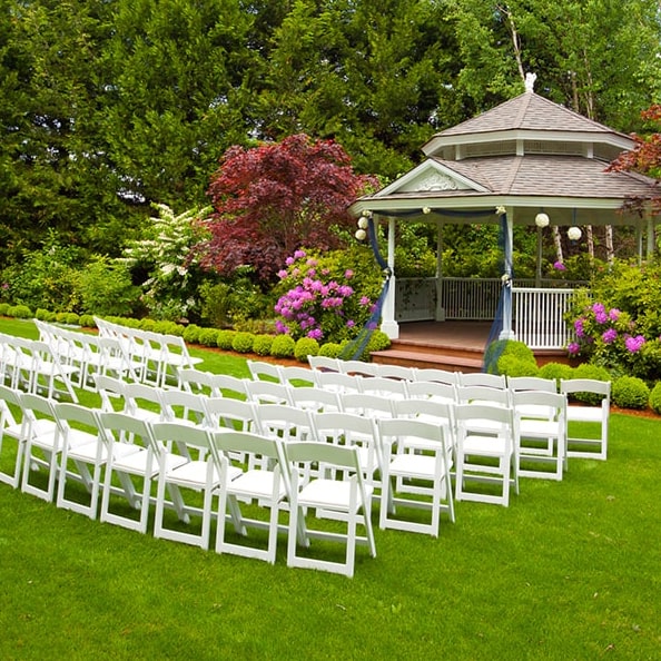 our wedding & event trailers can accommodate up to 150 guests